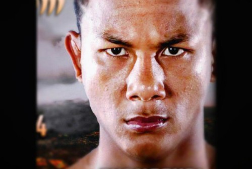 Vidéo THONGCHAI Sitsongpeenong atomise Vong NOY