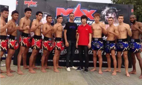 Charles FRANCOIS et Brian DENIS inclinent au MAX MUAY THAI