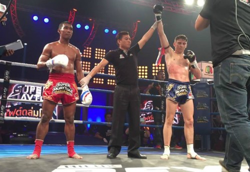 Vidéo Mathias GALLO CASSARINO impose au Super Muaythai