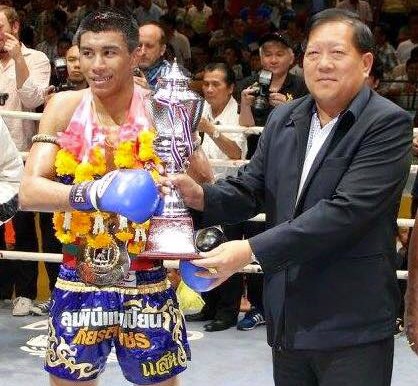 PANPAYAK perd sa ceinture Lumpini