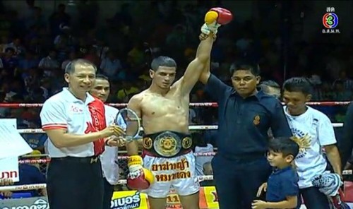 Youssef BOUGHANEM conserve sa ceinture l Omnoi