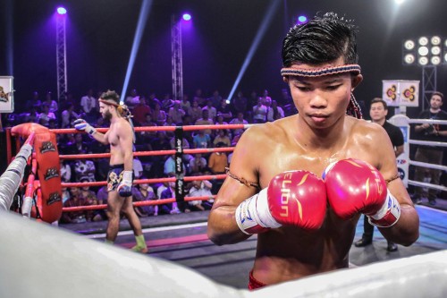 Aristote QUITUSISA gagne par KO Yohann DRAI incline aux points Vidéo SUPER MUAYTHAI