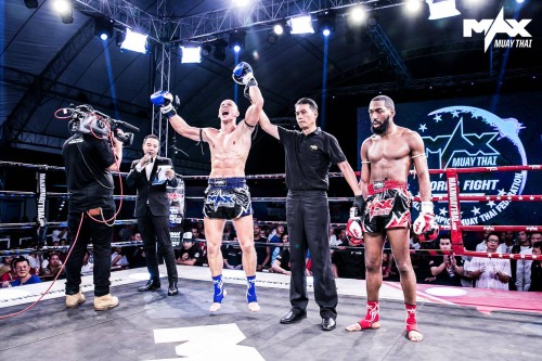 Karlito rate 4ème place MAX MUAY THAI