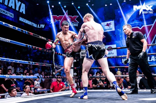 Vidéo Kevin RENAHY impose au MAX MUAY THAI