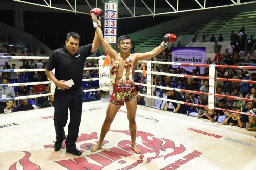 Vidéo SANGMANEE gagne à Hat Yai
