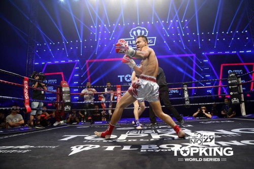 YODWICHA et RUNGRAWEE gagnent par KO au TOPKING