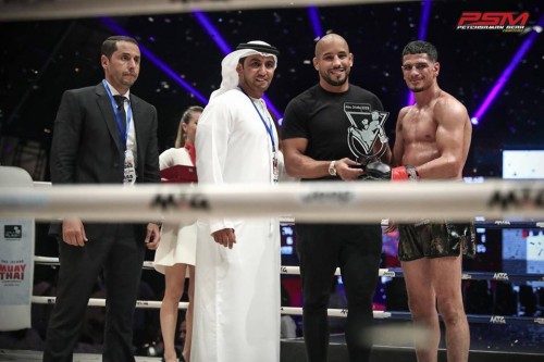 Vidéo Youssef BOUGHANEM gagne par KO à Abou Dabi