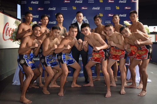 Vidéos SUPERLEK battu par GAONAR à l anniversaire Rajadamnern