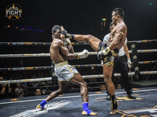 Vidéo BUAKAW bat à nouveau Victor NAGBE