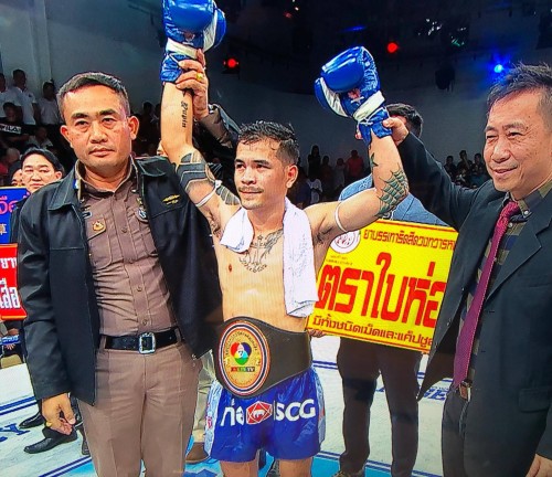 Vidéo JOMHOD champion ch7 après son 11eme combat contre WANCHALONG