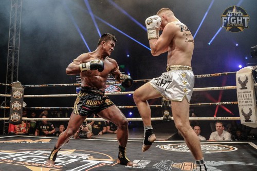 Vidéos BUAKAW et SUPERBON vainqueurs à l ALL STAR FIGHT