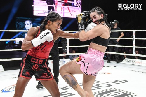 Vidéos GLORY 56 MEKSEN perd injustement sa ceinture