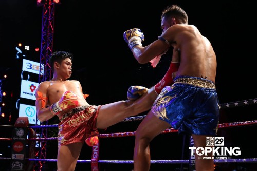 Vidéos TOPKING SANGMANEE vainqueur avant limite défaite pour Abdoul TOURE