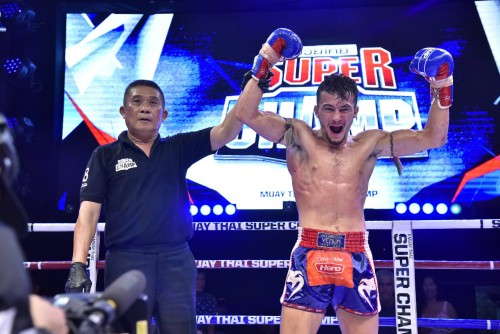 Vidéo Lorenzo SAMMARTINO impose par KO au SUPER CHAMP