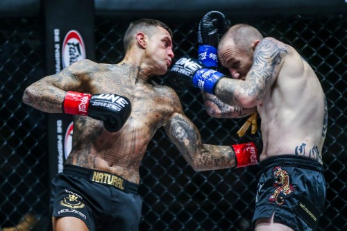 Vidéos ONE Victoire express pour Nieky HOLZKEN sublime KO pris par ZIMMMERMAN