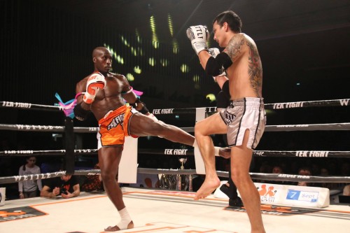 TEK FIGHT GALAOUI et EHOUO battent Thaïlandais