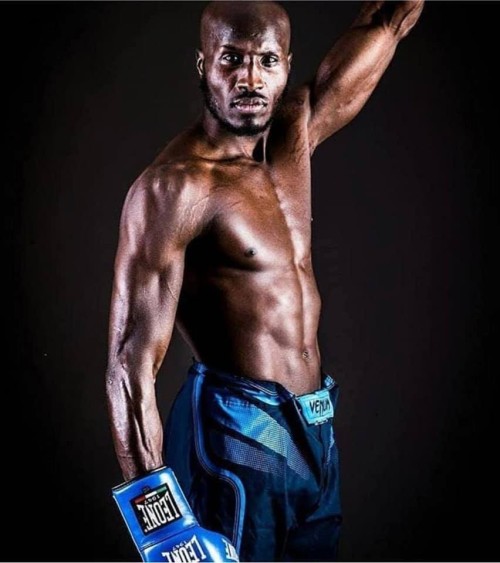 TEK FIGHT - Djibril EHOUO « Je suis prêt à découdre »