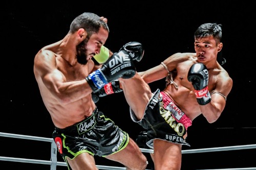 Vidéos SUPERLEK et PONGSIRI vainqueurs au ONE